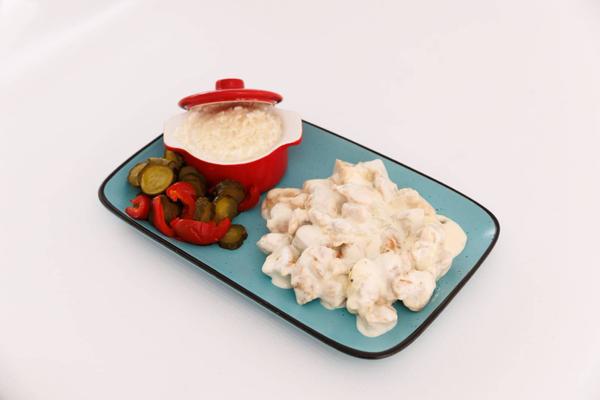 Pui cu sos gorgonzola
